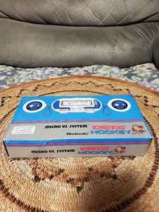 NINTENDO Game Watch Donkey Kong Hockey Micro vs System Englisch Ver. Near Mint - Bild 1 von 5