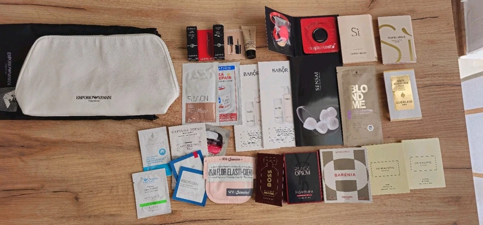 Parfum proben set damen mit Kosmetik Tasche - Bild 1 von 1