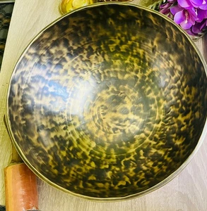 Grande ciotola da canto occhio di tigre fatta a mano per equilibrio yoga chakra e sollievo dallo stress - Foto 1 di 4