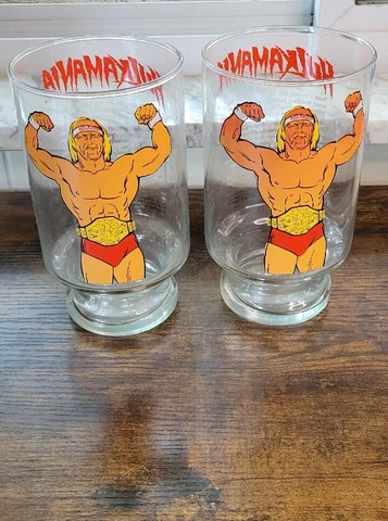 BIG Vintage 1985 WWF Hulk Hogan HULKAMANIA Large Glass Mug Lot Of 2 Wrestling Cover
