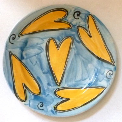 LIZ RILEY STUDIO POTTERY Love hearts design PLATE - Image 1 of 4