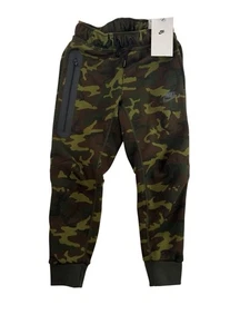Nike Tech Fleece Camo Joggers Size XS Kids Green Black Slim Fit $100 - Picture 1 of 7