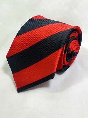 Corbata de vestir de regimiento a rayas rojas y negras para hombre  Foto 1 de 3