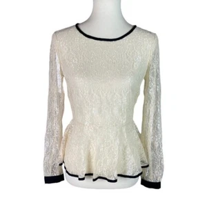 Camicia in pizzo Peplum crema con bottoni neri sul retro - taglia media - Foto 1 di 11