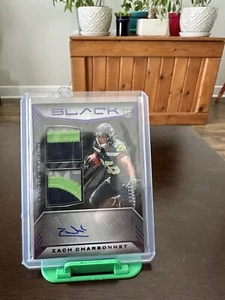 2023 Panini Black - Rookie Signature Materials Royal #RSM-9 Zach Charbonnet /75 - Bild 1 von 2