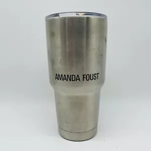 Taza vaso YETI de acero gris personalizado Amanda Foust - Imagen 1 de 4