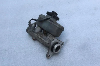 1990 TOYOTA CELICA GTS BRAKE MASTER CYLINDER WITH RESERVOIR - Image 1 of 4