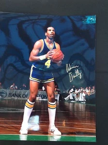 Foto firmada por Adrian Dantley 16x20 Salón de la Corte 91 Utah Jazz AUTOGRAFIADA Notre Dame - Imagen 1 de 1