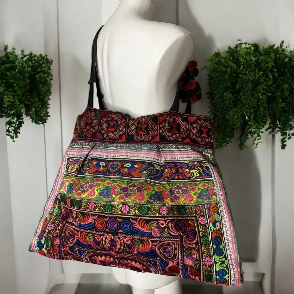 Bolso de Mano Grande Étnico Bordado Thai Hmong Hecho a Mano Tailandia Boho Foto 1 de 4