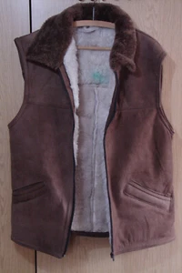 ECHT FELL SCHAFFELL HANDARBEIT WESTE EICHHÖRCHENBRAUN UNISEX GR: M/L NEU ARBEIT - Bild 1 von 8