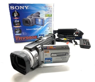 SONY DCR-TRV950E Mini DV Tape Digital Video Camera HANDYCAM Complete BOXED SET - Image 1 of 4