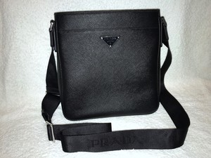 Bolsos de Prada para hombre | FASHIOLA.es
