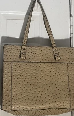 NWOT Merona Handbag Ostrich Look Beige Purse faux  - Imagem 1 de 4