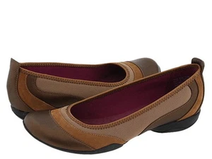 Privo Kristie Brown Slip-in Shoes 6 - Picture 1 of 5