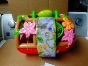DISNEY TINKERBELL CHEESE VET KIT GREAT FAIRY MEDICAL RESCUE 2010 NEW - Picture 1 of 5