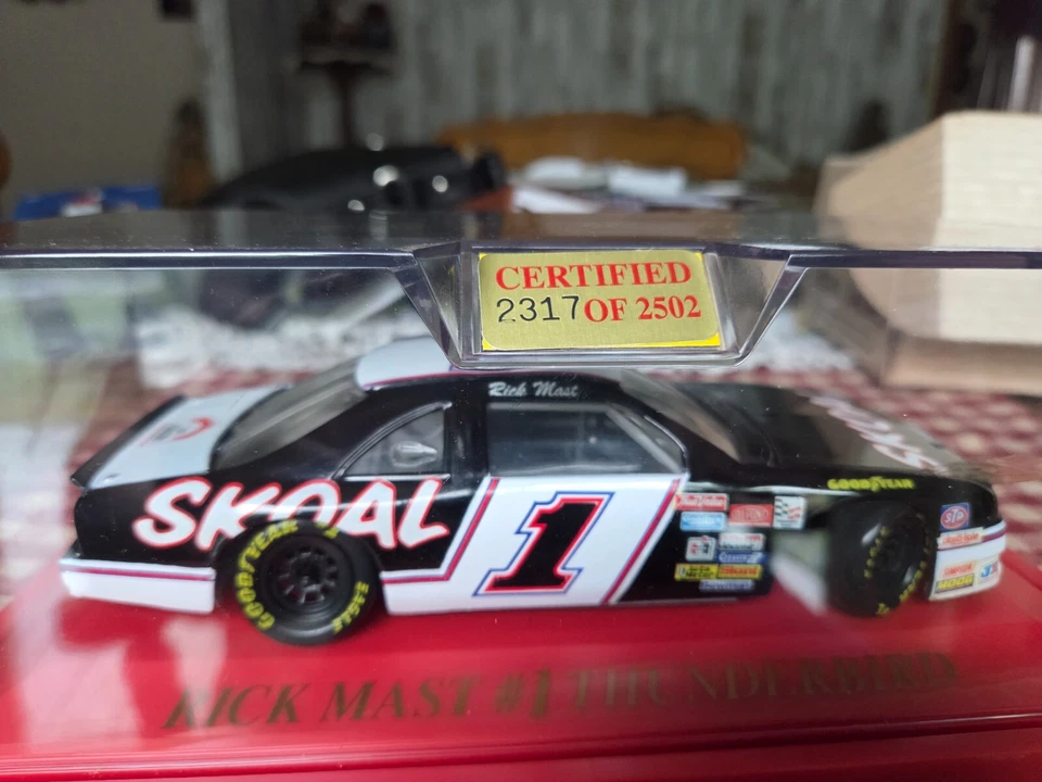 Revell Scoal Racing Rick Mast 1994 Thunderbird for fan club members only... - Image 1 of 4