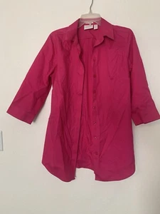 Chicos Sz 0 US Small Deep Pink No Iron Pleat Center Back Button Up Shirt NWOT - Picture 1 of 4