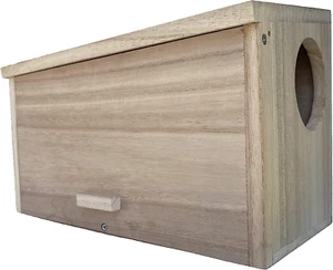 Pine Wood Squirrel House Feeder Outdoor Nesting Box for Habitat Residence - Picture 1 of 8