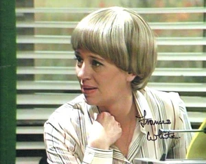 Television Autograph: FRANCES WHITE (Crossroads) Signed Photo - Imagen 1 de 1