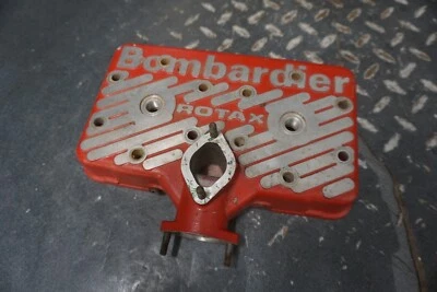 Оригинальная головка блока цилиндров 1994 Ski-Doo Summit 583 420923050 - Изображение 1 из 3