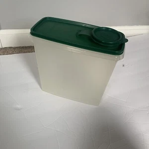 Tupperware #469 Cereal Keeper 13 Cup Storage Container Sheer Base & Green Lid - Picture 1 of 6