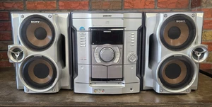 Sony HCD-GX25 Compact 3 Disc Desk Receiver 2 Sony SS-RG440 Speakers - Picture 1 of 5