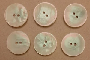 6 x 23 mm große runde Kunststoffknöpfe creme Regenbogen Perloptik - BV48n - Bild 1 von 1