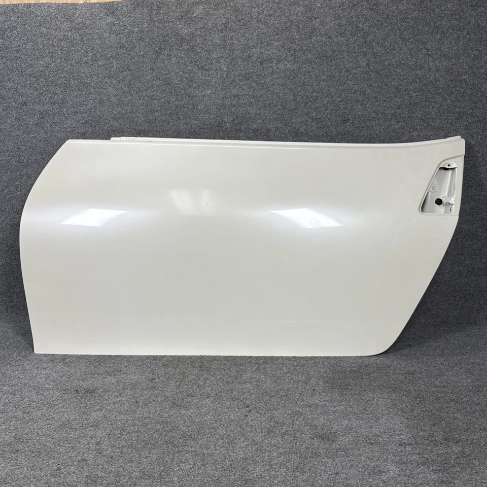 🔶2009 - 2020 NISSAN 370Z Z FRONT LEFT DRIVER SIDE DOOR SHELL WHITE #QAB OEM - Image 1 of 4