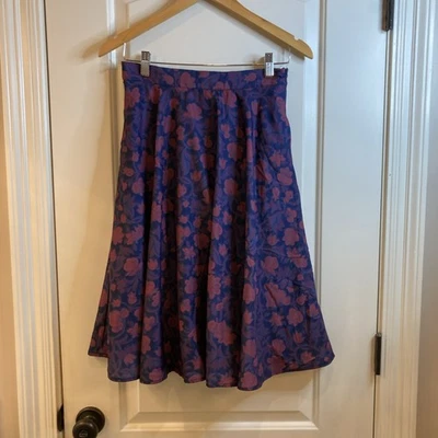 ModCloth Swing Skirt Size Medium Navy Red Floral Lined Side Zip Comfort Waist - Image 1 of 4
