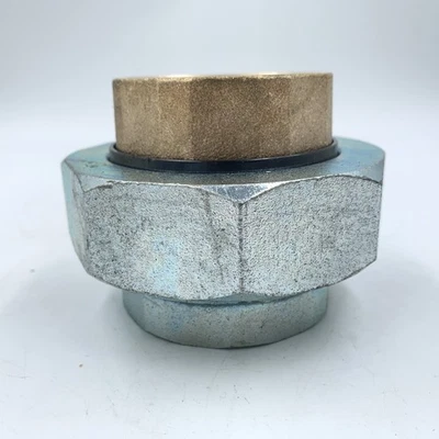 Unión dieléctrica Watts LF3003 2" FxF latón Foto 1 de 3