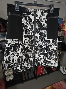 Worthington Floral Zip Front Mini Skirt Fit And Flare Size8 Stretch - Picture 1 of 4