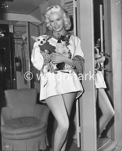 Classic Jayne Mansfield 1950s Pin-Up Actress 8x10 Print - Picture 1 of 1