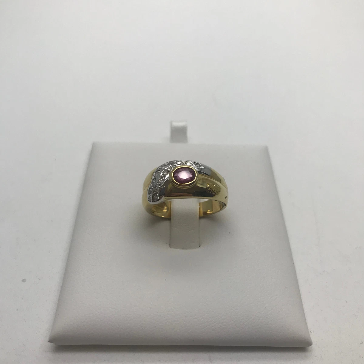 Anello In Oro Giallo Massiccio 14k Con Rubino Naturale Di Forma