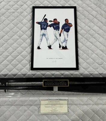 Ken Griffey Jr Autographed Rawlings Big Stick Model Bat HOF Mariners COA - Image 1 of 4