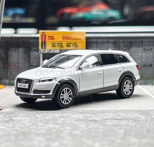 Masdi 1:64 2008 White Q7 FSI Quattro SUV Sports Model Diecast Metal Car - Picture 1 of 7