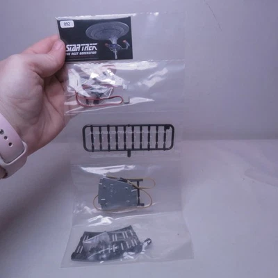 Fanhome Eaglemoss Build The Star Trek USS Enterprise NCC-1701-D #92 - Image 1 of 4