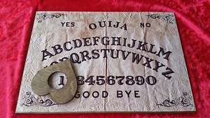 Wooden Ouija Board Parchment & Planchette Instructions Game Halloween - Picture 1 of 3