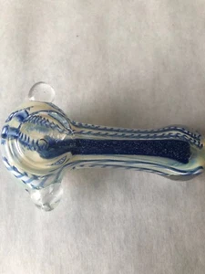 USA TOBACCO SMOKING PIPE BLUE 2.5” DICRO TWISTED ROD FLAT MOUTH PEANUT GLASS - Picture 1 of 12