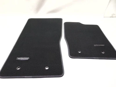 Nuevas alfombrillas originales Jaguar tipo F premium borde cuero nobuck RHD  Foto 1 de 4