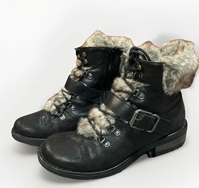 Woman's Carlos Santana Boots Booties Black Faux Fur Lace Up Side Buckle Size 9 - Image 1 of 4