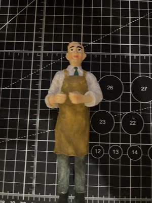Casa de muñecas miniatura muñeca comerciante hombre en delantal figura de resina 1:12 Foto 1 de 3