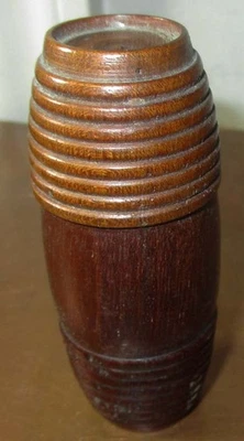 ANTIQUE HAND TURNED TREEN PRIMITIVE COVERED MEDIUM CONTAINER - Image 1 of 4