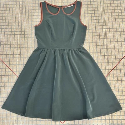 Vintage Fit & Flare Mini Dress Contrast  Stretch Sleeveless Pleated Green Pink - Image 1 of 4