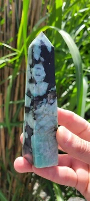 Smaragd, Smaragd  Tower/Obeliske  Form Brasilien/ 263g  - Bild 1 von 4