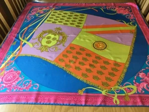 STUNNING VINTAGE SILK SCARF. MEDUSA HEAD AND CROWNS! VGC. 35 x 34 INCHES/ - Picture 1 of 8
