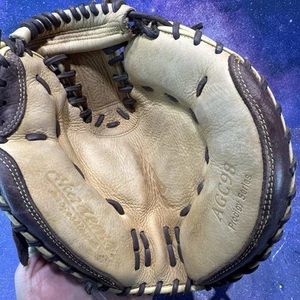 Akadema AGC 98 Catchers Glove - Picture 1 of 5