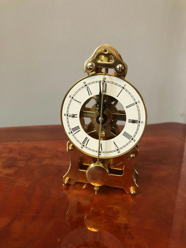Wind up skeleton clock movement - Image 1 of 1