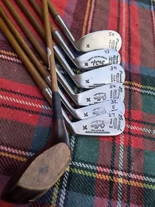 Schönes Set Callen Schläger zum Hickory Golf spielen. Driver & 6 Eisen. - Bild 1 von 16