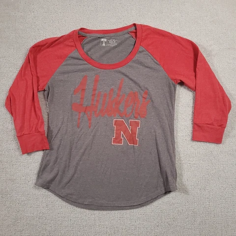 University T Huskers Shirt Women's Medium Gray Red 3/4 Sleeve Raglan Baseball Cover