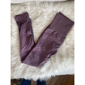 High Waisted Gymshark Womens Small Seamless Cutout Leggings Workout Purple - Picture 1 of 6